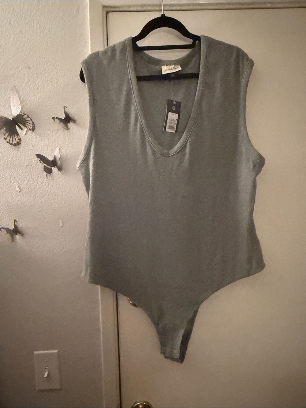 Universal Thread Sleeveless V-Neck Bodysuit BNWT